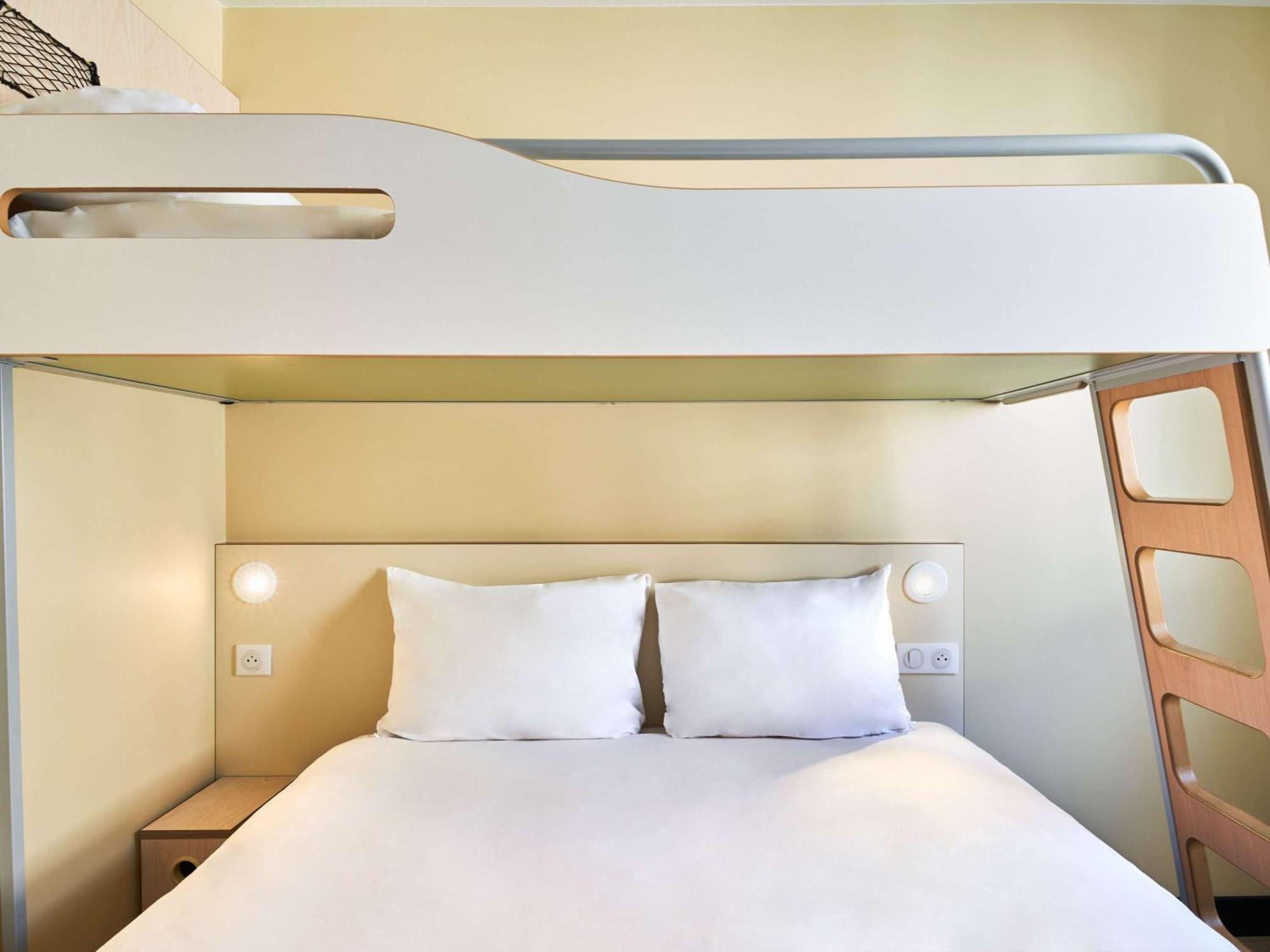 Ibis Budget Saint-Maurice Exterior photo