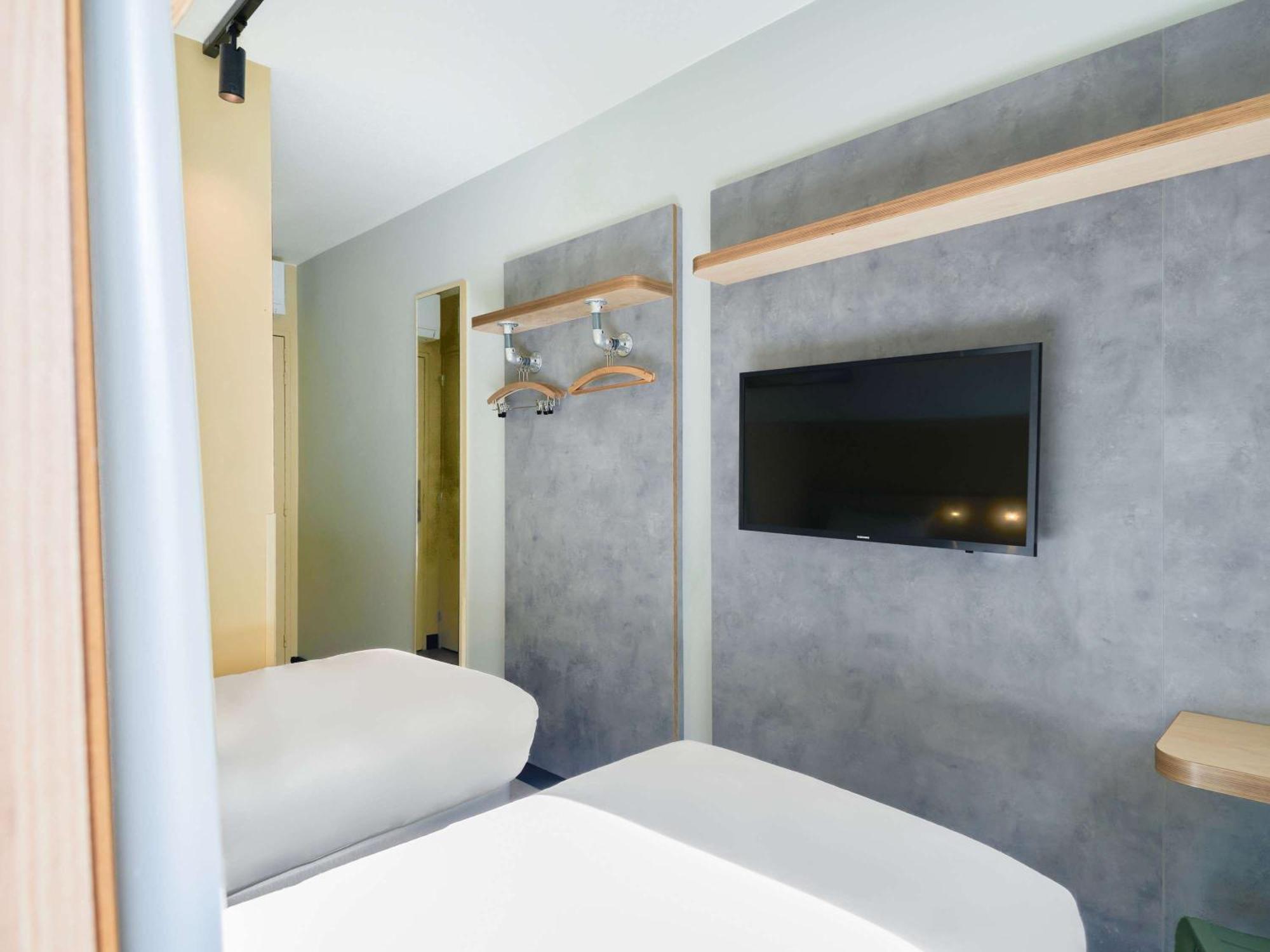 Ibis Budget Saint-Maurice Exterior photo