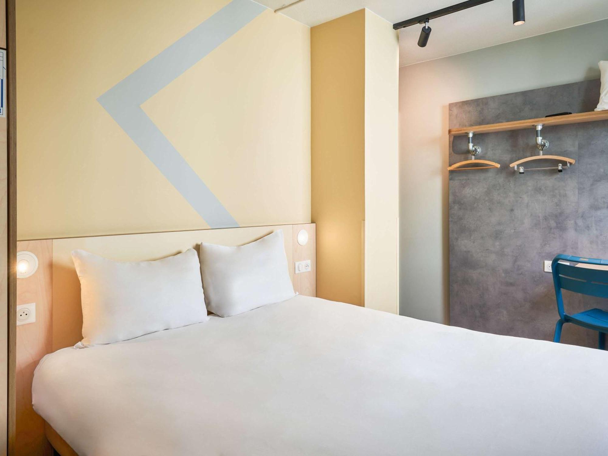 Ibis Budget Saint-Maurice Exterior photo